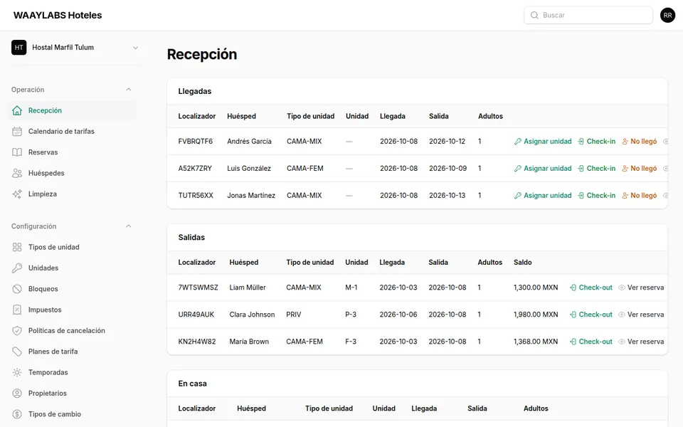 Front desk screen of the hotel software, with demo data